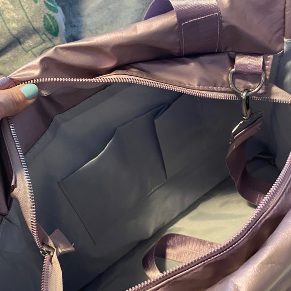 Purple Puffer Travel Bag - Picture 5 of 8